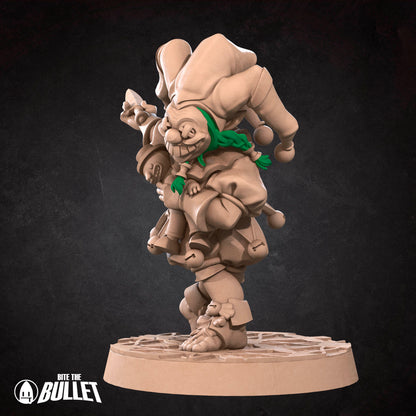 Halfling Daggerthrower